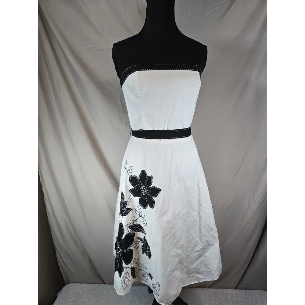 lace dress long sleeve mini Portia and Scarlett Short PS24424 Baltic Born Womens Colina Colour: FIRE FLORAL Color:Pale Blush The flowy skirt will